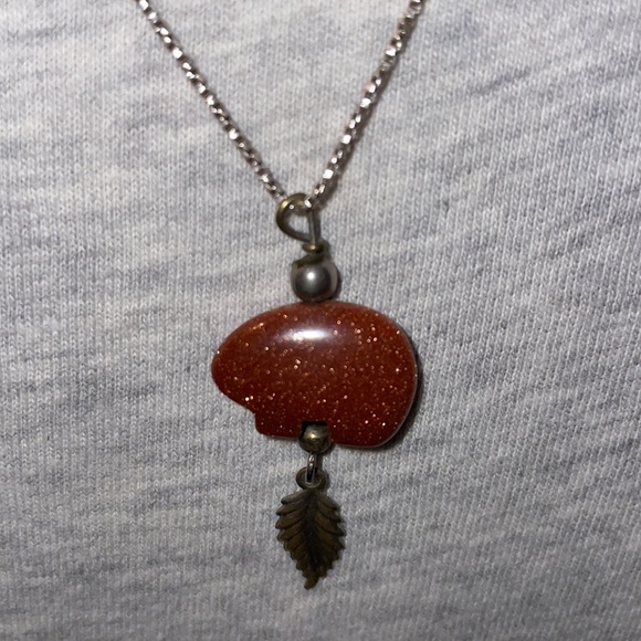 Vintage Sterling Silver Native American Bear Clan Pendant with SS feather. - Picture 2 of 4